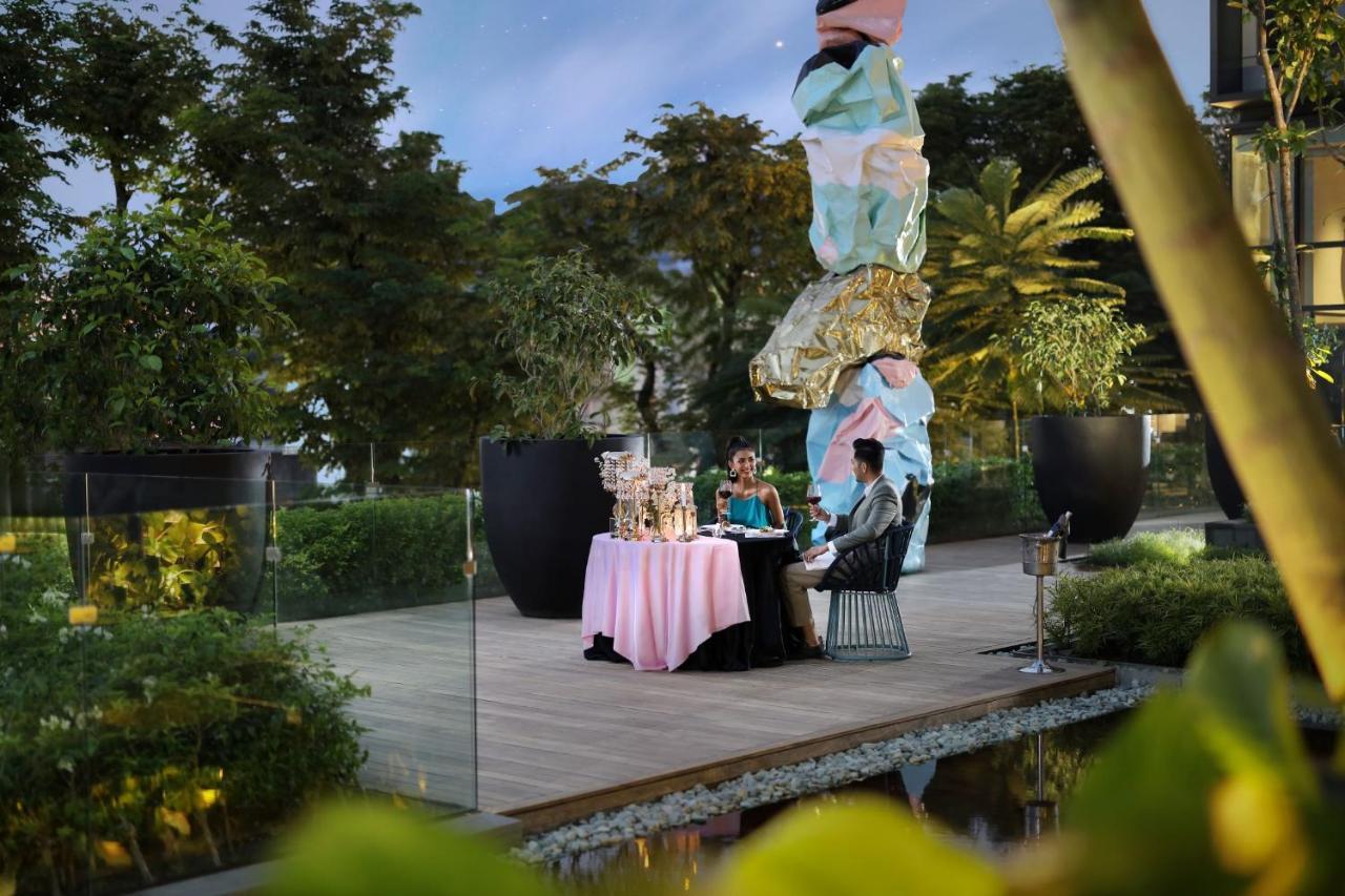 Padma Hotel Semarang Dış mekan fotoğraf