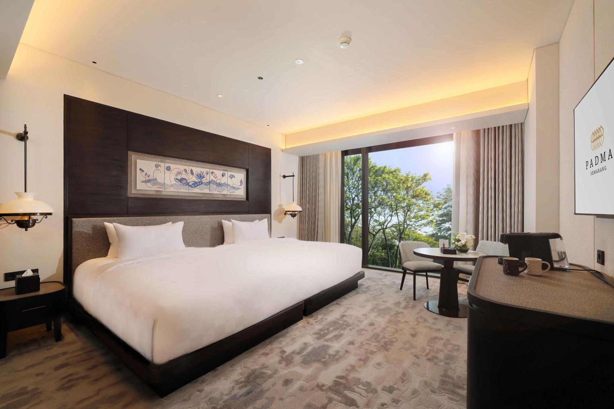 Padma Hotel Semarang Dış mekan fotoğraf